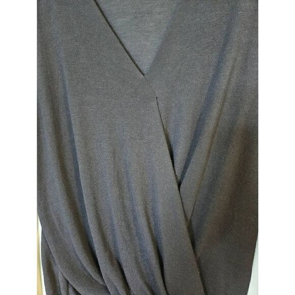 Vero Moda light weight navy blue soft knit top. Size L. - Picture 2 of 4